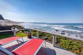 California oceanfront vacation rental house